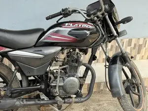 Bajaj Platina 100 . 2017