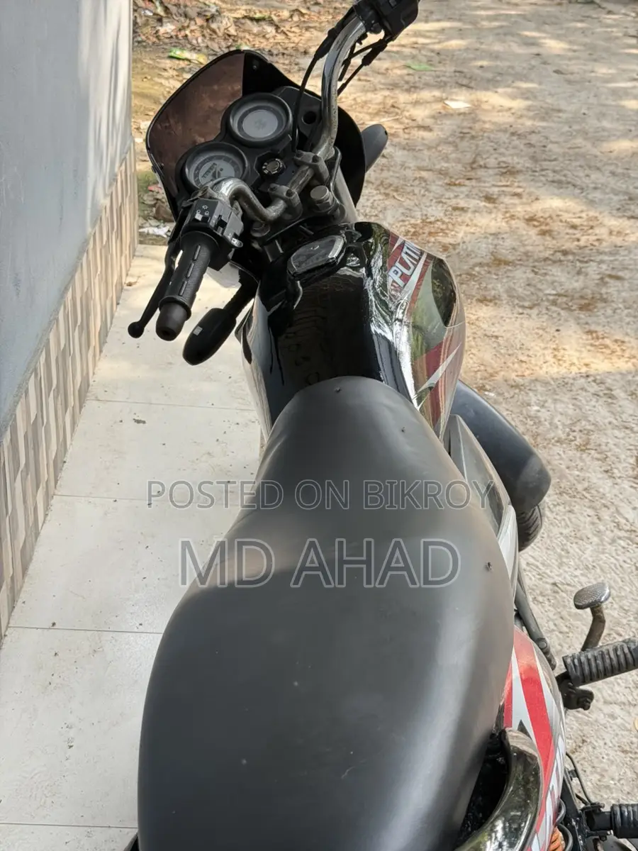 Bajaj Platina 100 . 2017