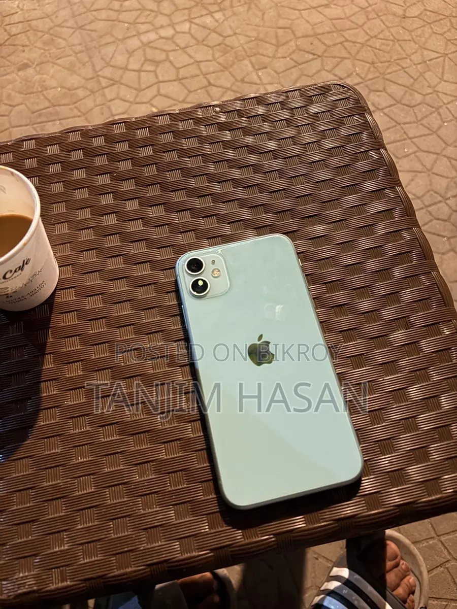 Apple iPhone 11 (Used)