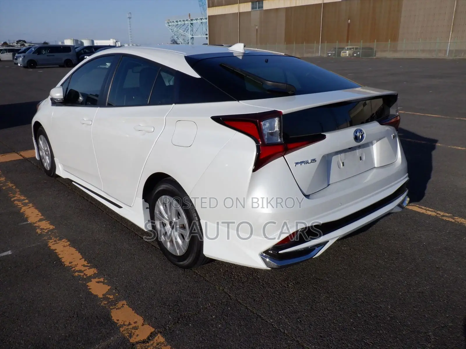 Toyota Prius S Safety Plus Pearl 2021
