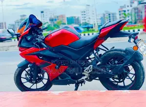 Yamaha R15 2021
