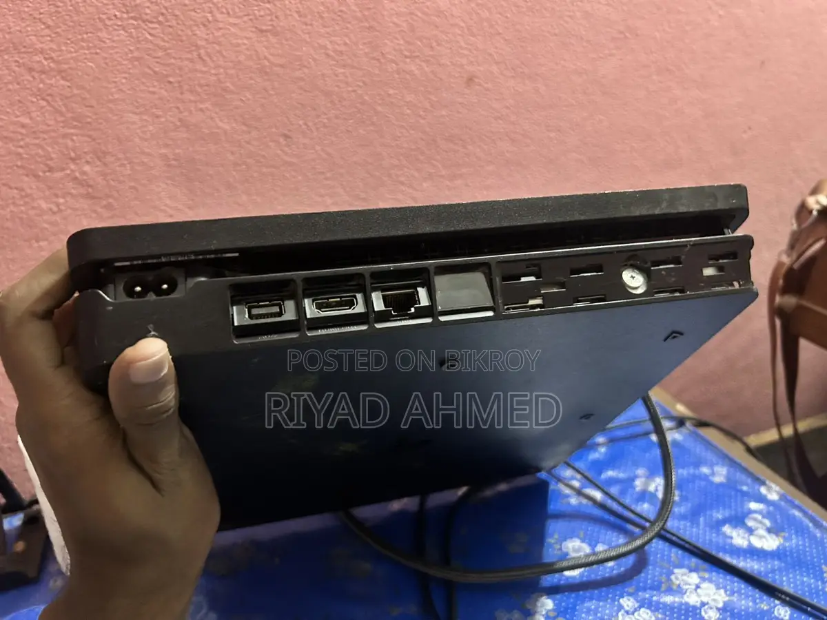 Ps4 Slim Fat and Pro Available Full Fresh Condition