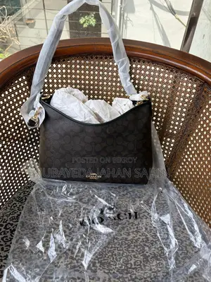 Coach Laurel Shoulder Bag CV975 – Walnut/black