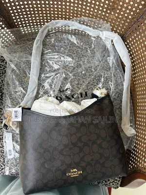 Coach Laurel Shoulder Bag CV975 – Walnut/black