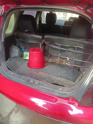 Toyota ist 2003
