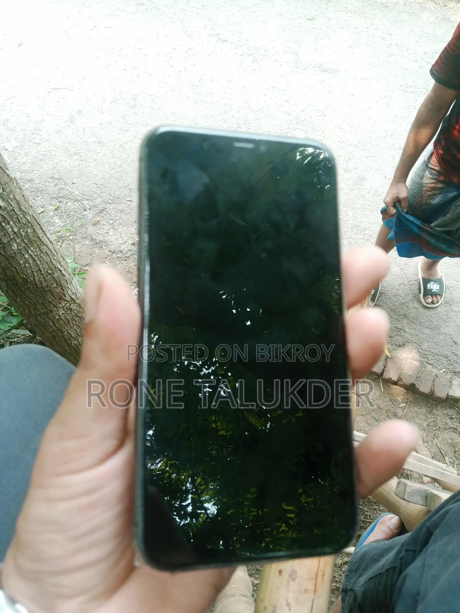 Apple iPhone 11 (Used)
