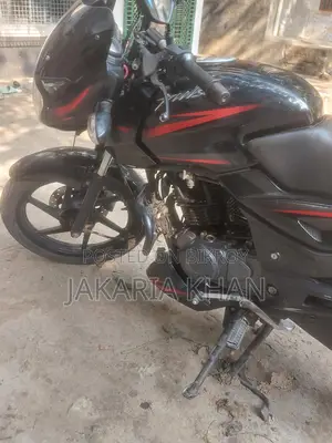 বাজাজ পালসার ১৫০ . ২০২১