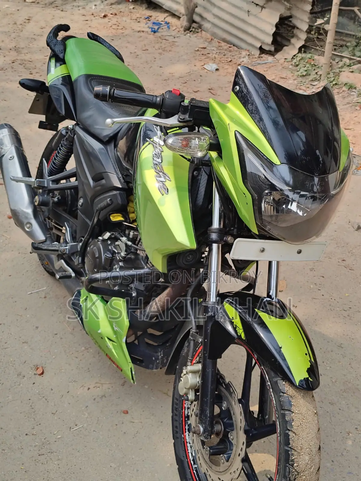 TVS APACHE RTR 150 2016