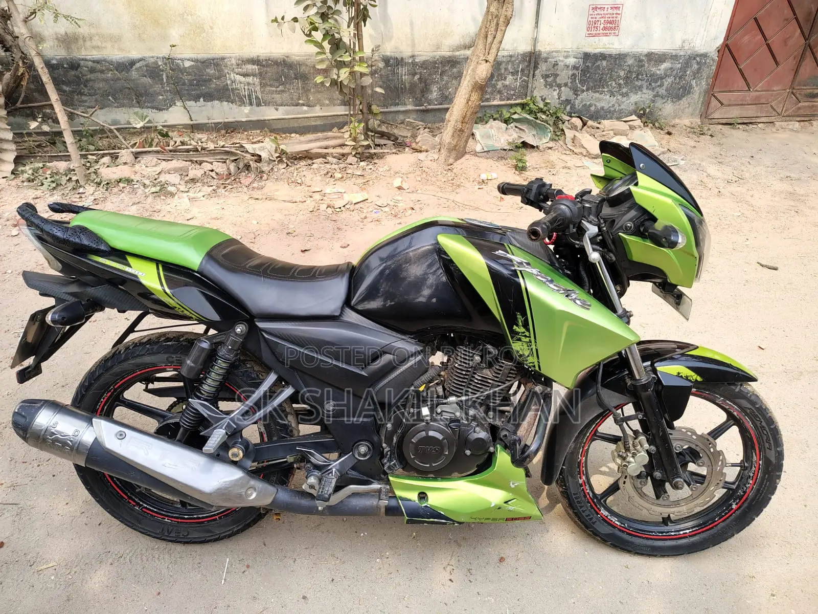 TVS APACHE RTR 150 2016