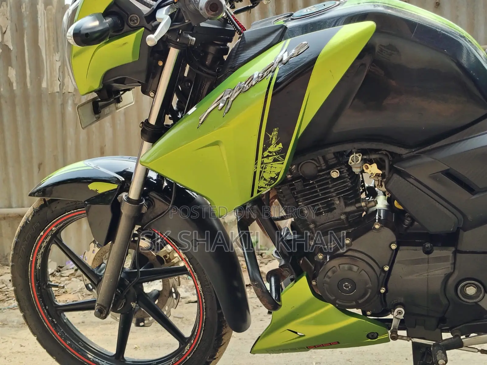 TVS APACHE RTR 150 2016