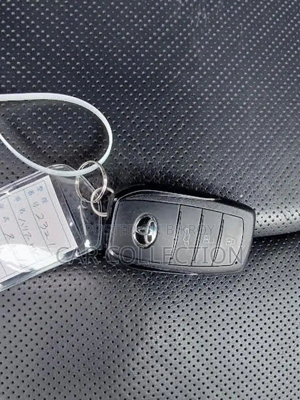 Toyota Harrier Z Leather HV Pearl 2023