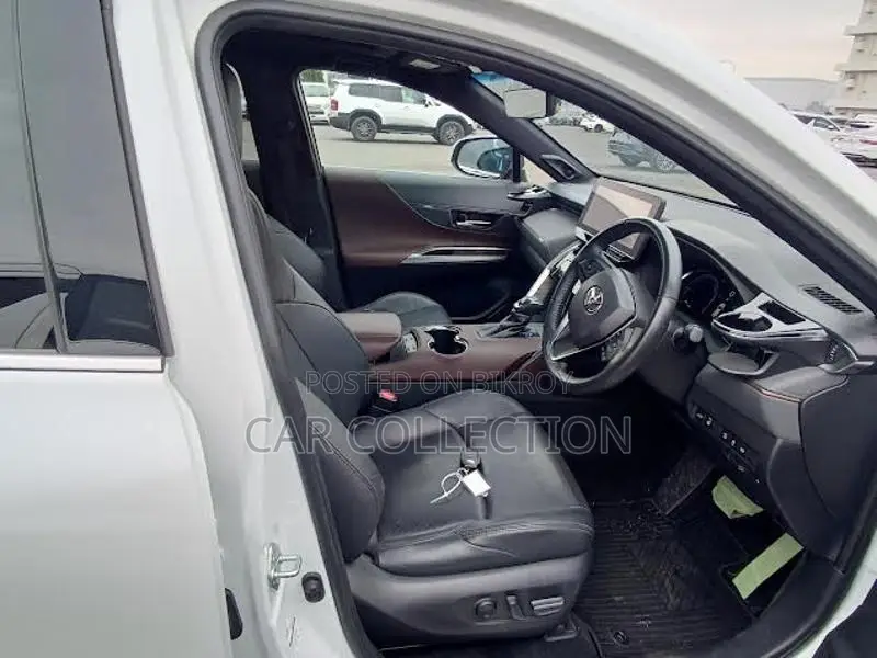 Toyota Harrier Z Leather HV Pearl 2023