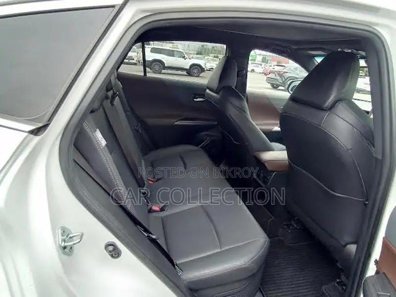Toyota Harrier Z Leather HV Pearl 2023