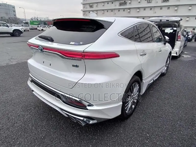 Toyota Harrier Z Leather HV Pearl 2023