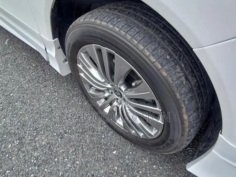 Toyota Harrier Z Leather HV Pearl 2023