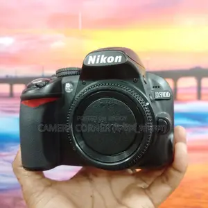 Nikon D3100 & 18-55mm kit lens