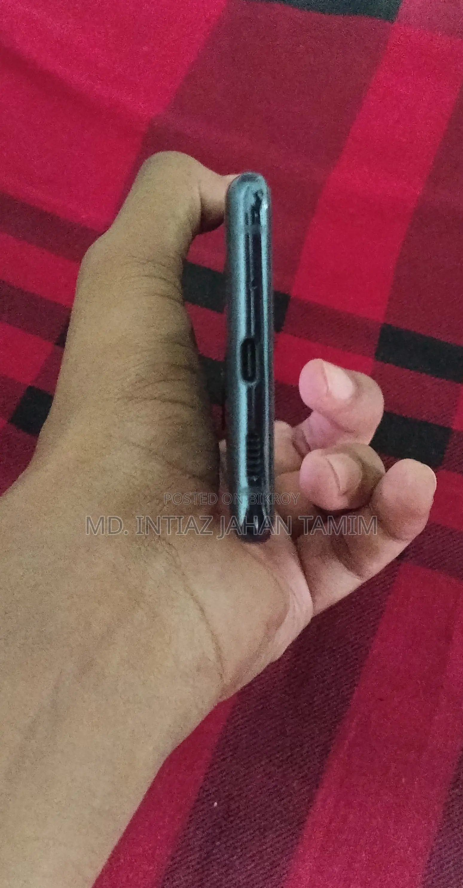 Samsung Galaxy S20 FE 2021 model (Used)
