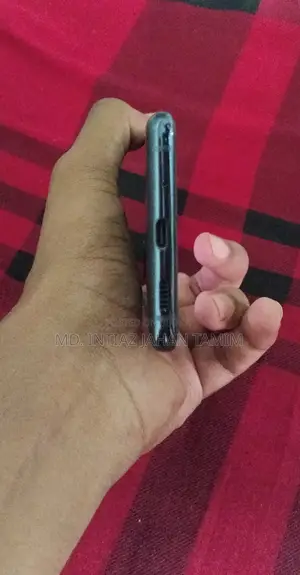 Samsung Galaxy S20 FE 2021 model (Used)