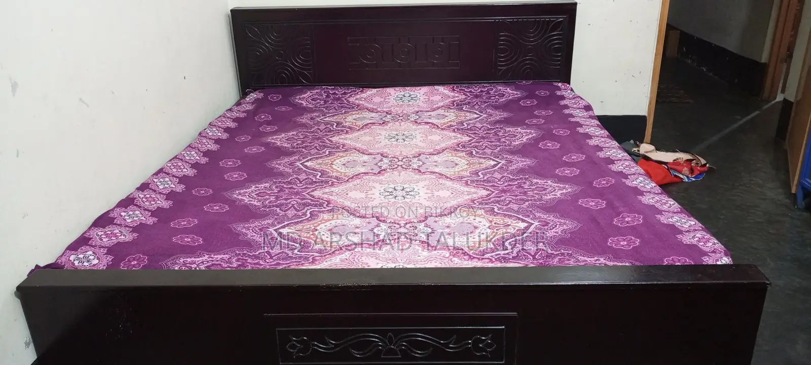 Bed for sale (Wood and Board)