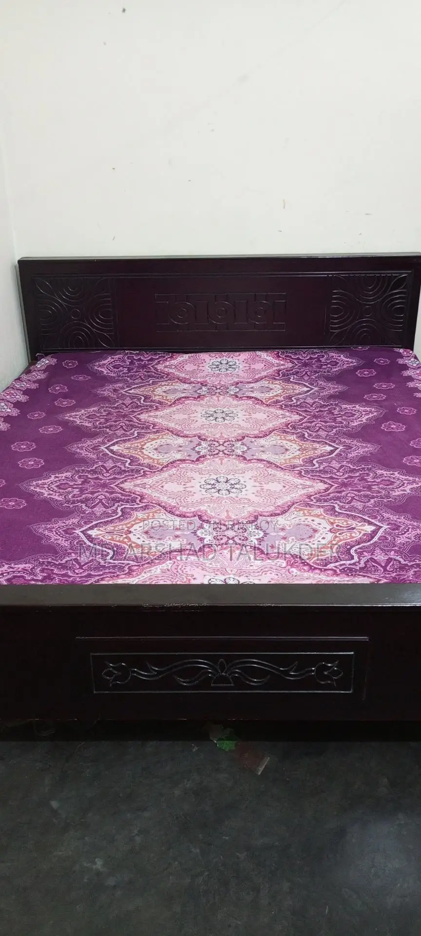Bed for sale (Wood and Board)