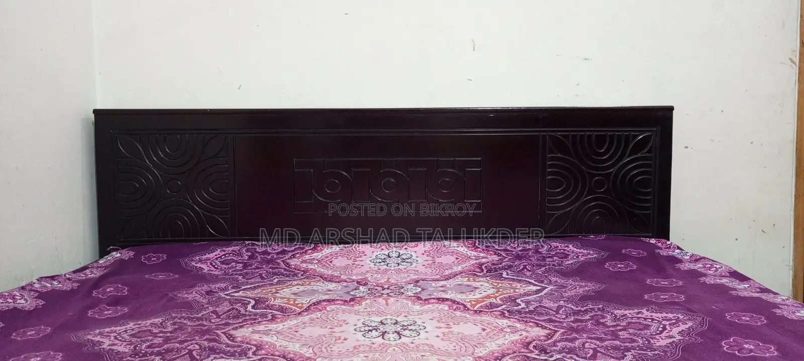 Bed for sale (Wood and Board)