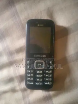 Samsung Guru Music 2 . (Used)