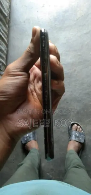 Apple iPhone X (Used)