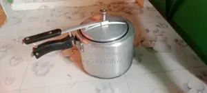 ৬ লিটারের একটি পেশার কুকার