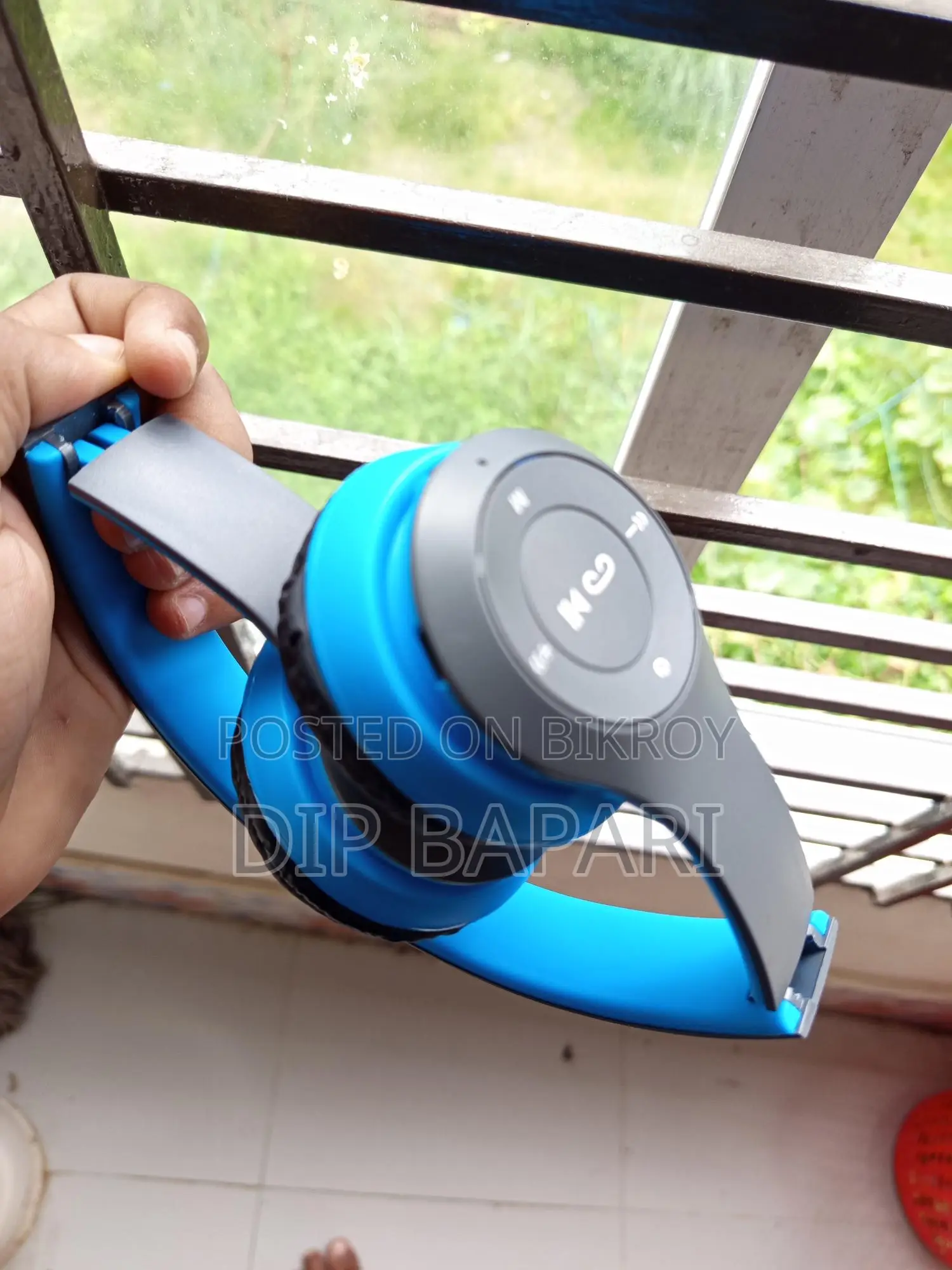 Earbuds for sale