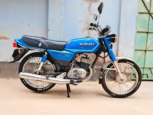 Suzuki AX4 2000