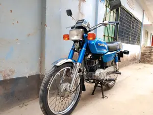 Suzuki AX4 2000