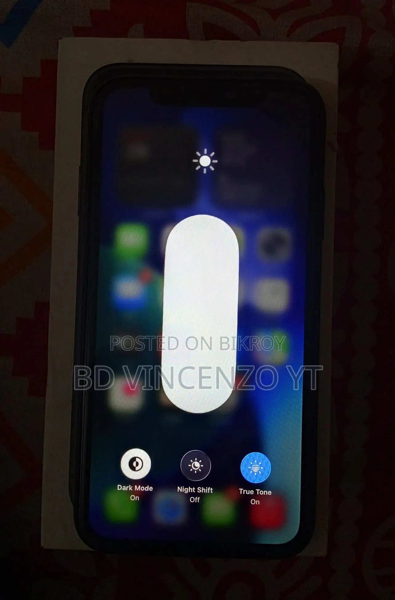 Apple iPhone 11 . (Used)