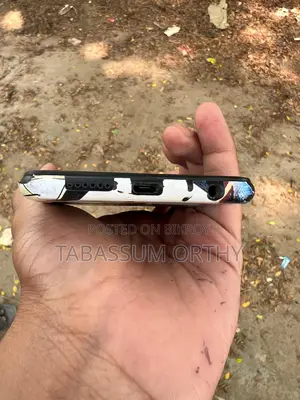 ওপ্পো এফ৯ (ব্যবহৃত)