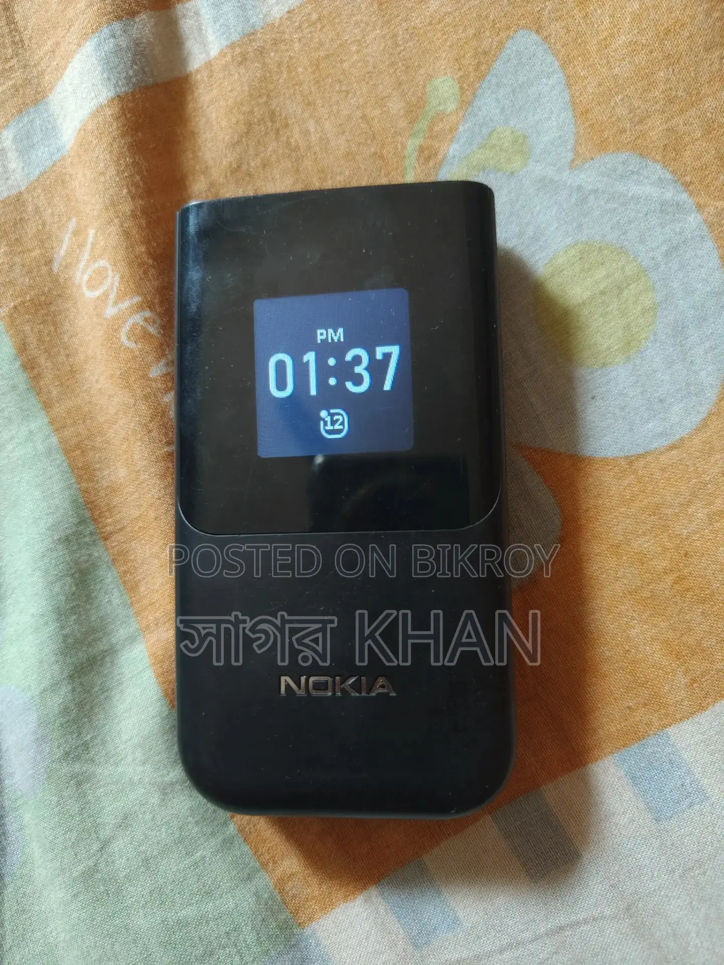 Nokia 2720 Flip . (Used)