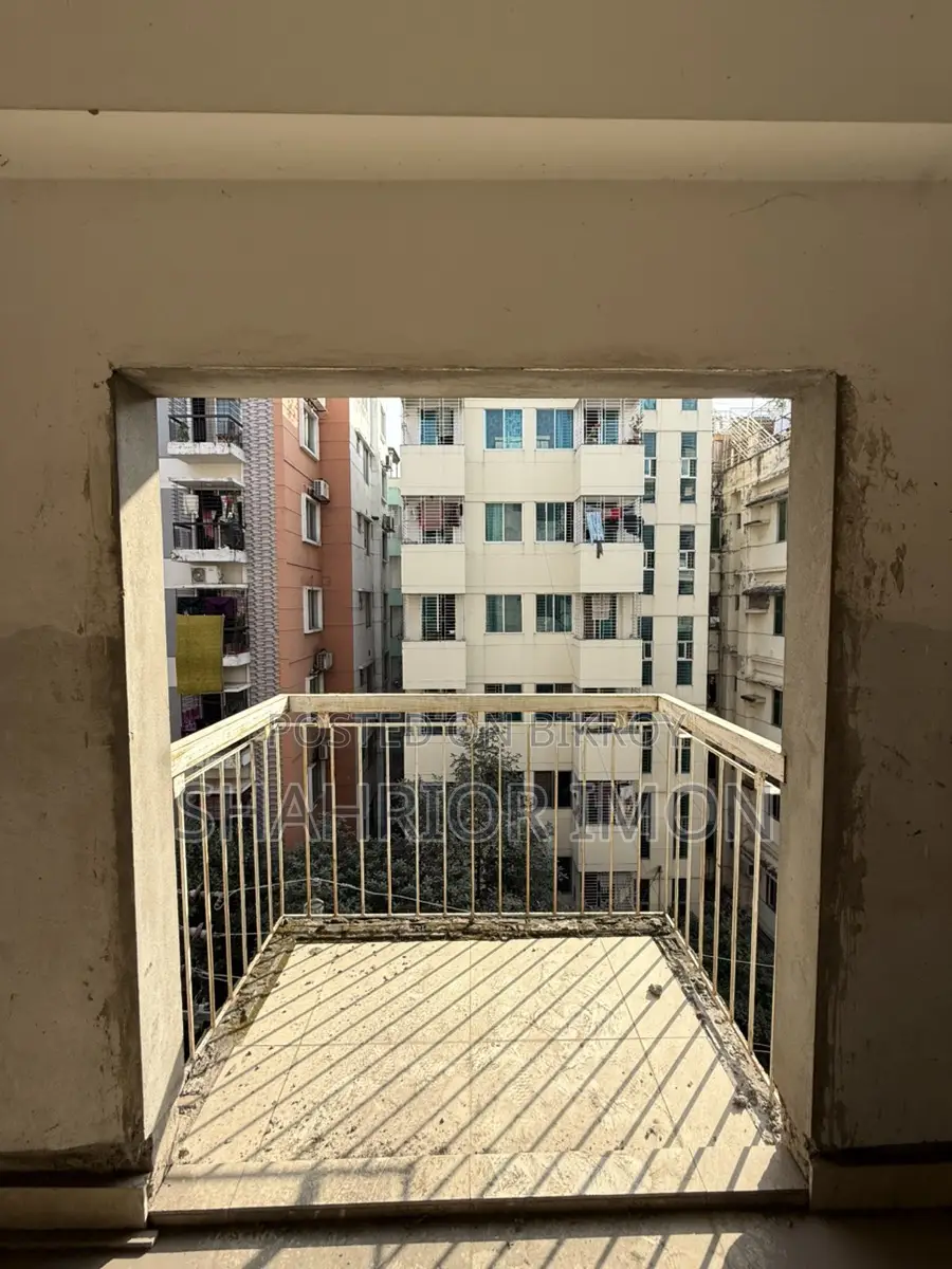 New Flat For Sale Bashundhara F/block. 1400(sqf)