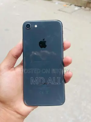 Apple iPhone 8 Singapore variant (Used)