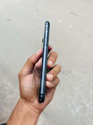 Apple iPhone 8 Singapore variant (Used)