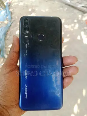 Symphony Z28 32 GB Blue