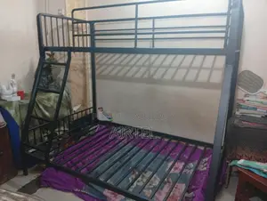 1. Sturdy Metal Bunk Bed