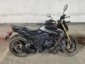 Honda Hornet 2024