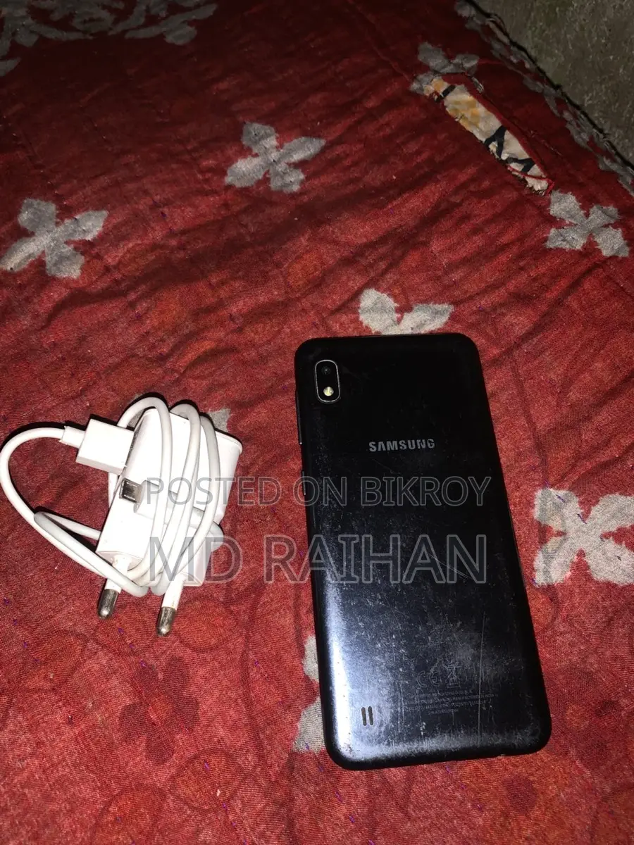 Samsung Galaxy A10 . (Used)