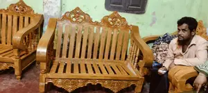 This 2-seater sofa will be sold