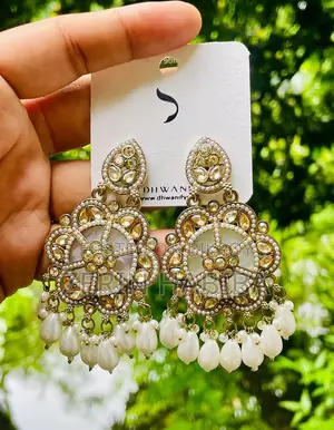 Kundan Churi
