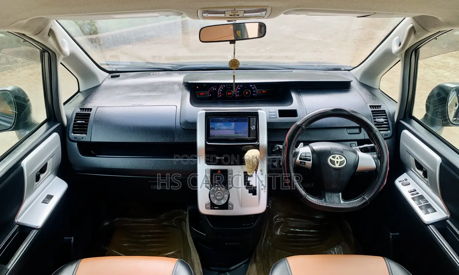 Toyota Noah Si Push Start 2011