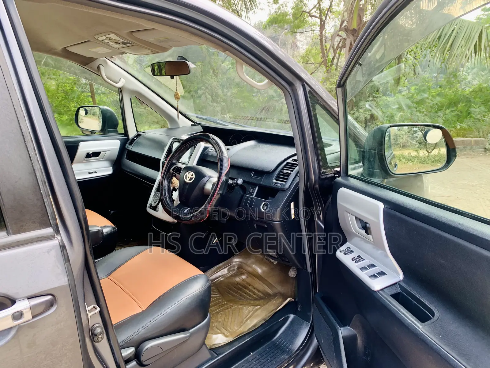 Toyota Noah Si Push Start 2011
