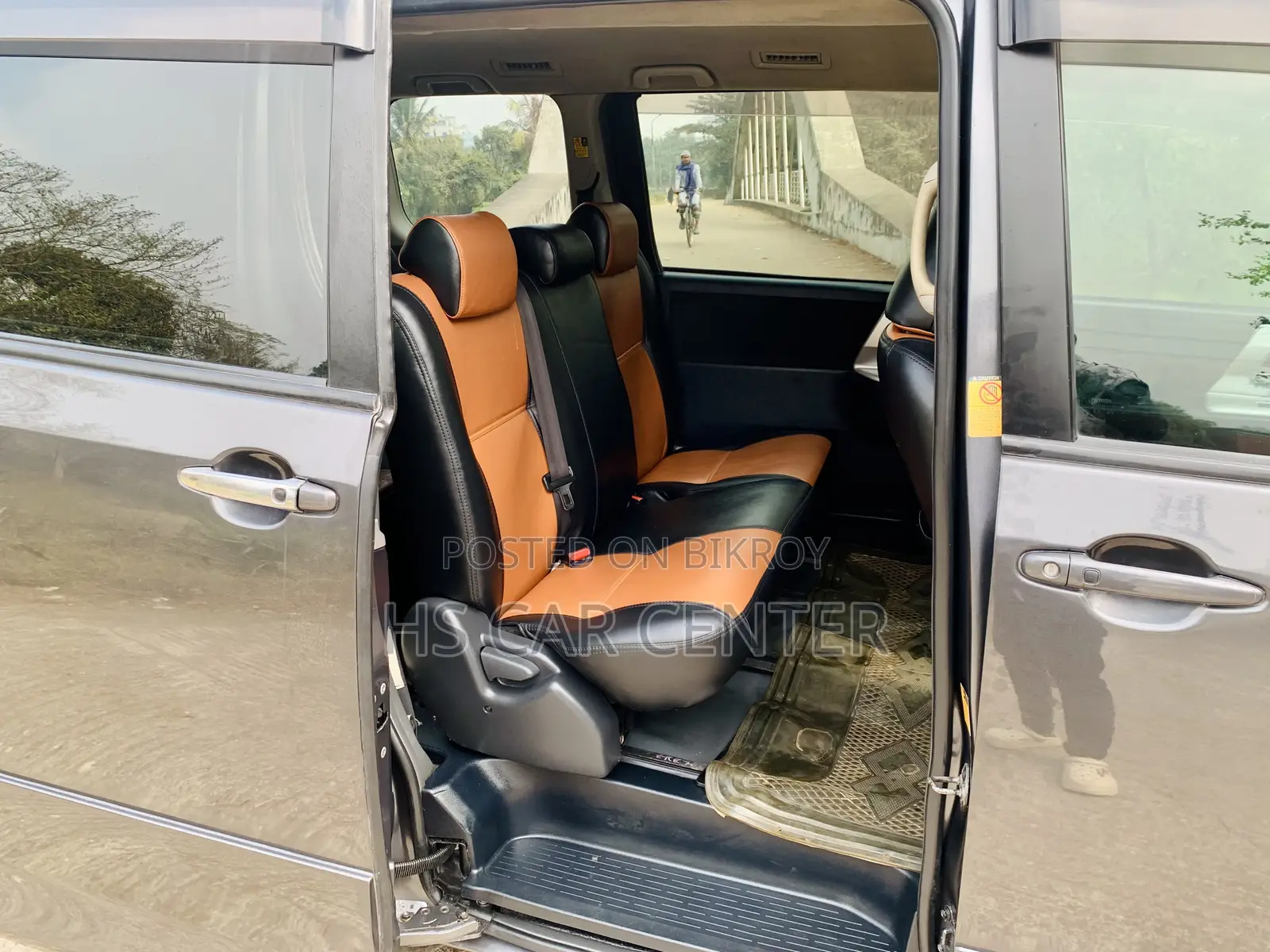 Toyota Noah Si Push Start 2011