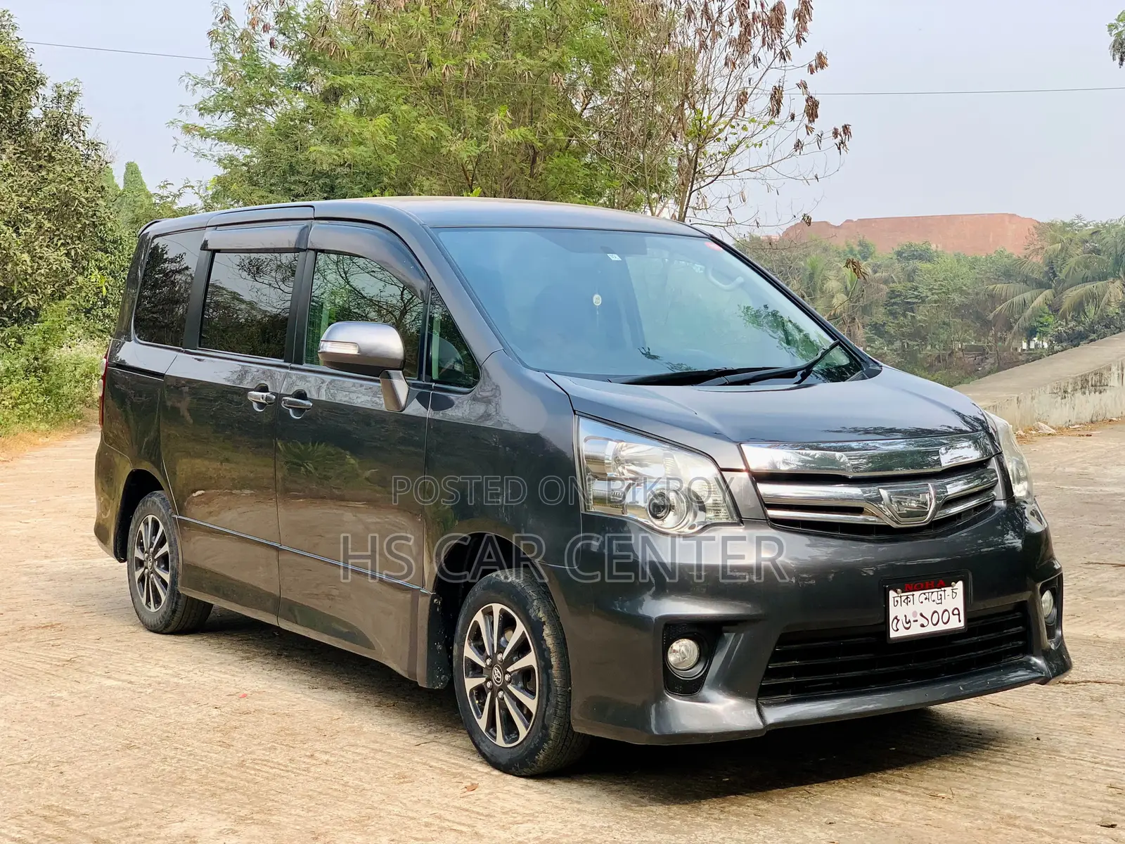 Toyota Noah Si Push Start 2011