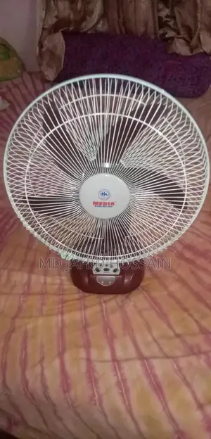 Media Rechargeable Fan 16",model Mcf-2916