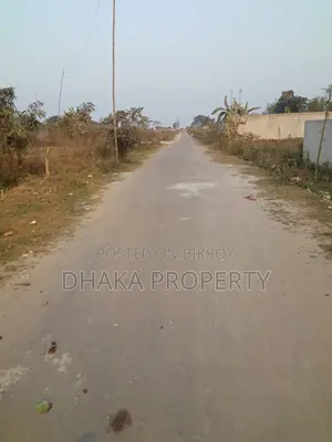 60ft Rd 3 Katha Lake View East at Sector-15/E