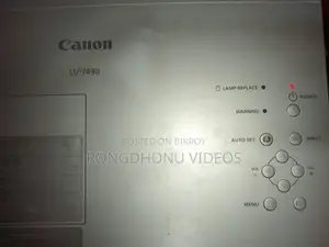 Canon LV - 7490 Projector